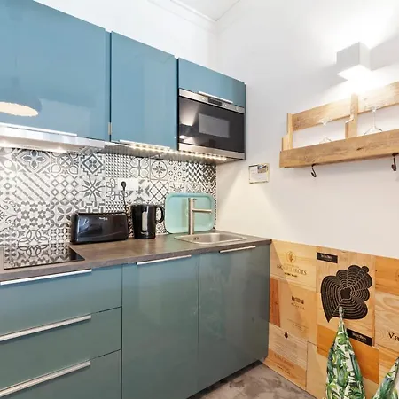 公寓 Modern & Bright 2-bedroom W/balcony In