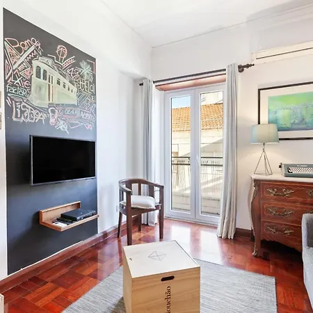 Modern & Bright 2-bedroom W/balcony In 아파트