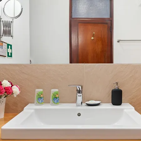 公寓 Modern & Bright 2-bedroom W/balcony In