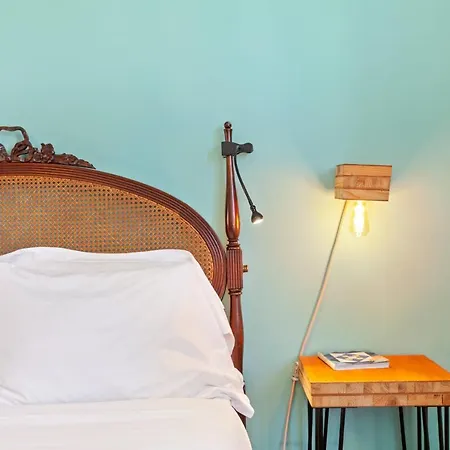 아파트 Modern & Bright 2-bedroom W/balcony In 리스본
